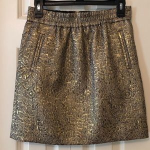 Fun gold holiday skirt!